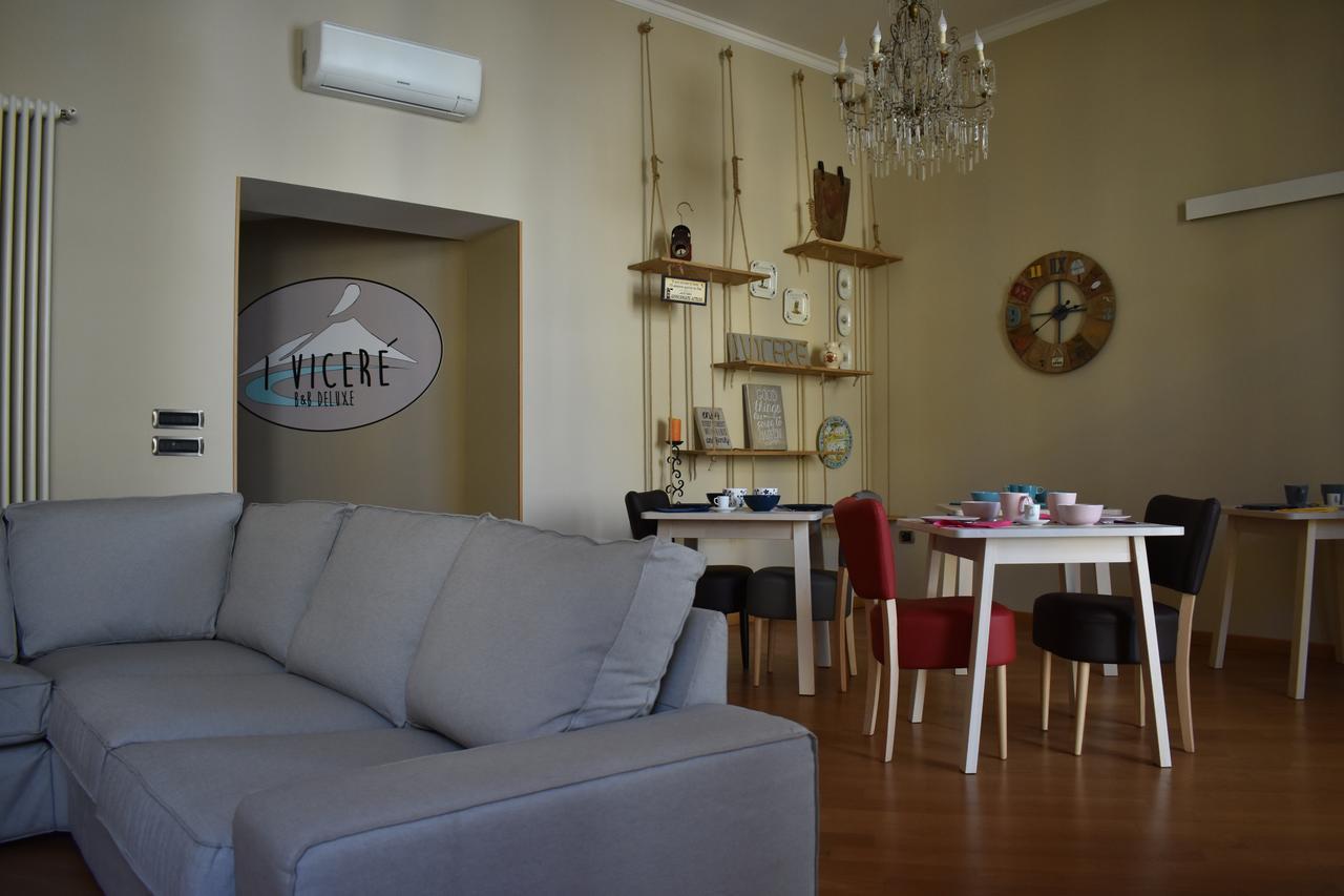 I Vicere B&B Deluxe Наполи Екстериор снимка